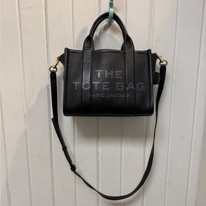Marc Jacobs The Tote Bag Small Leather Black Pebbled Leather Shoulder Strap